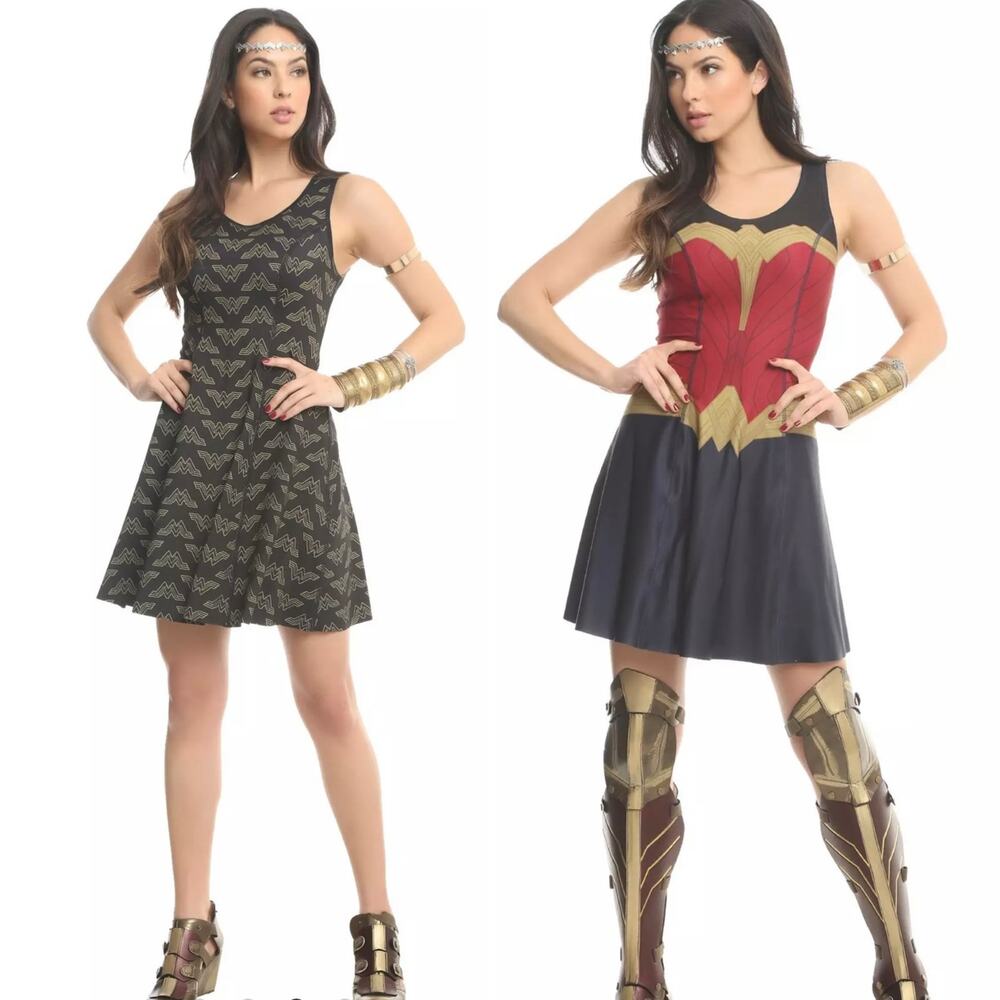 🔥NWT Her Universe DC Comics Wonder Woman Reversible Dress Hot Topic Size S